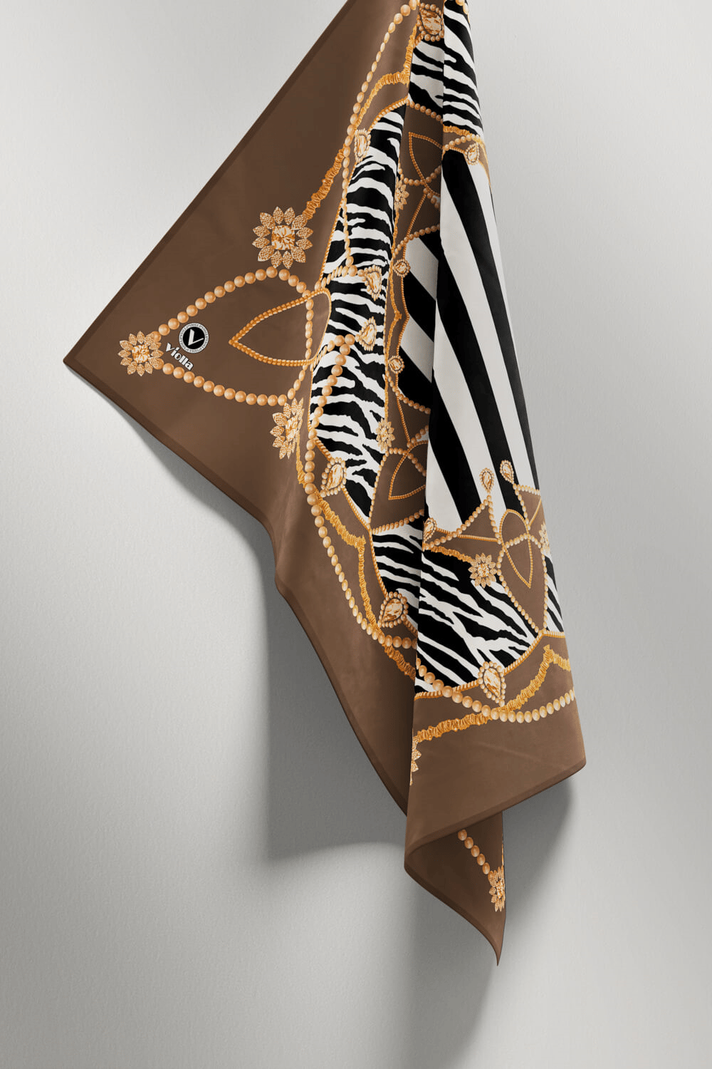 Twill Gold Detaylı Zebra Desenli Vizon Renkli 90x90 Eşarp (İpek İçermez) Kenar Dikiş Şekli El Dikişli