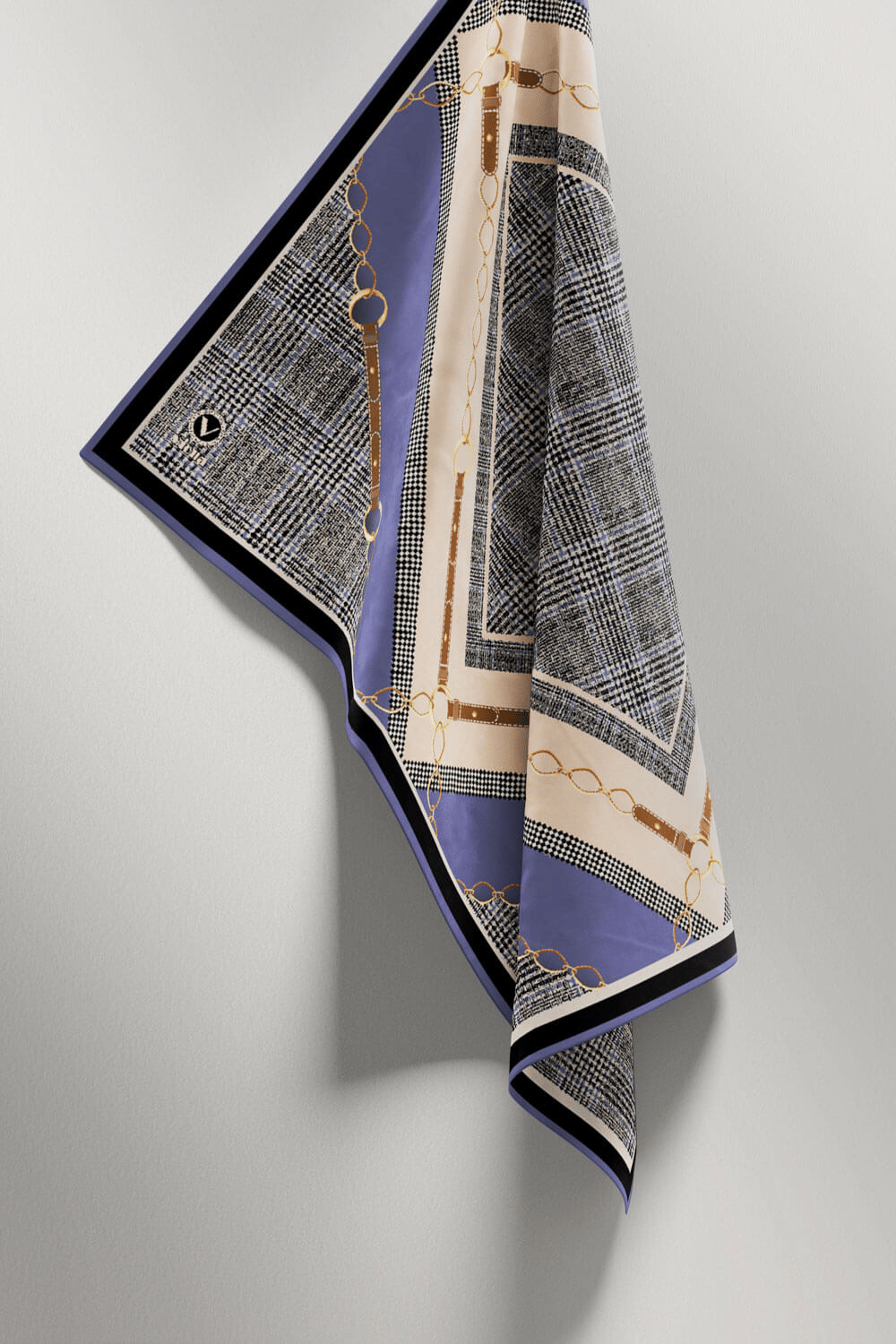 Twill Kemer ve Zincir Detaylı Ekose Desenli İndigo Renkli 90x90 Eşarp (İpek İçermez) Kenar Dikiş Şekli El Dikişli