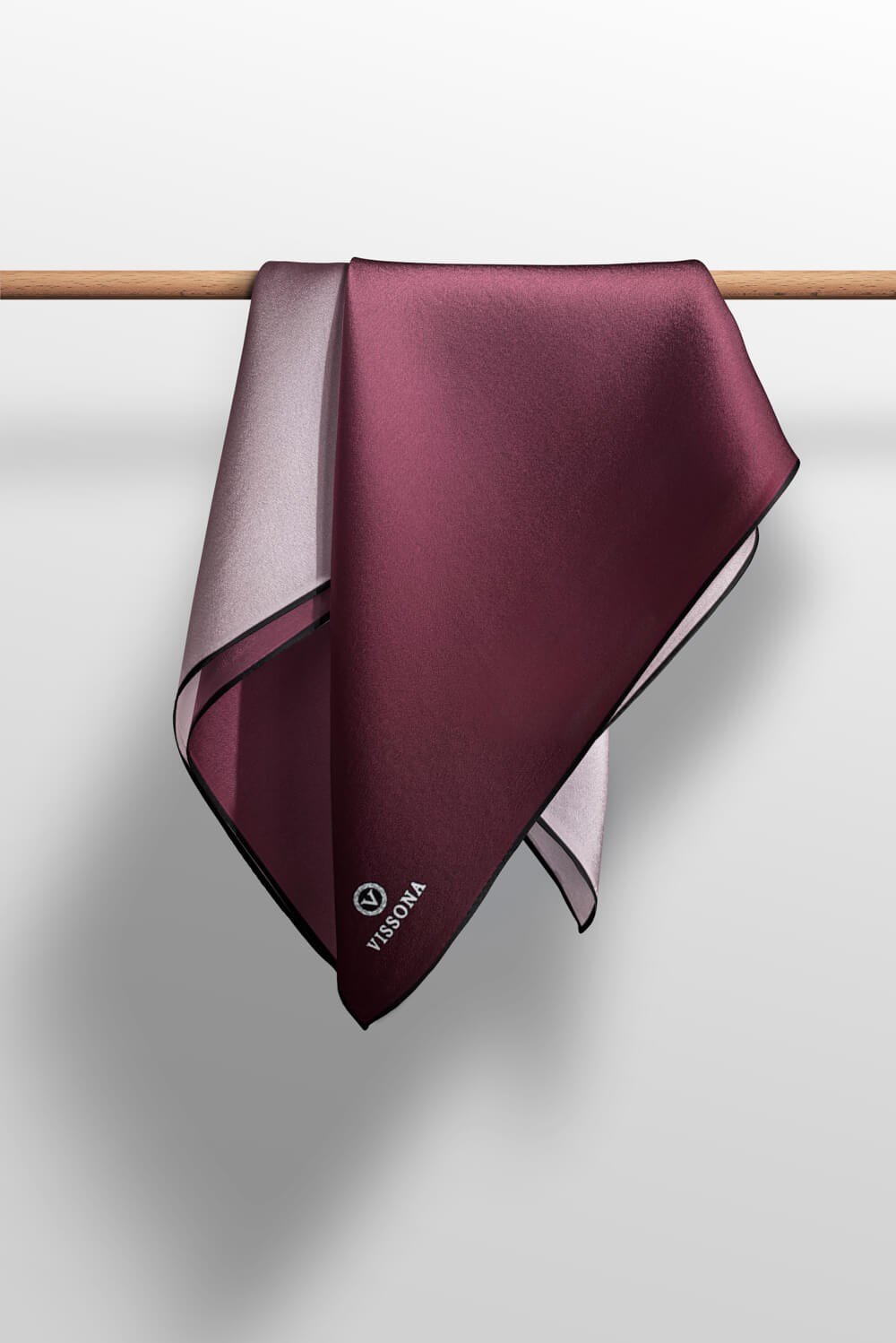 % 57 İPEK % 43 VİSKON Twill İpek Degrade Desenli Soğan Kabuğu Renkli 90x90 Eşarp Dikim Şekli : El Dikişi