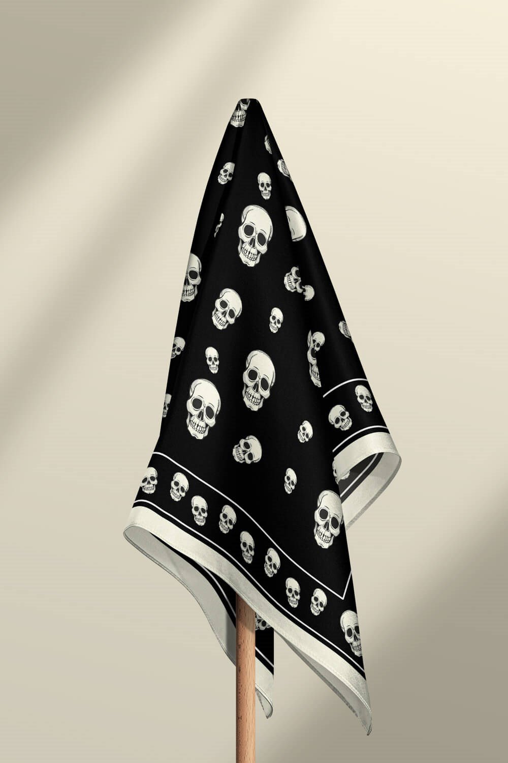 A104 Violla Kurukafa Desenli Bandana