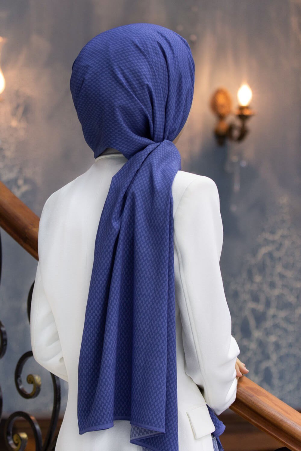 KREP HASIR DESENLİ İNDİGO RENKLİ 75X195 KIRIŞMAZ ŞAL