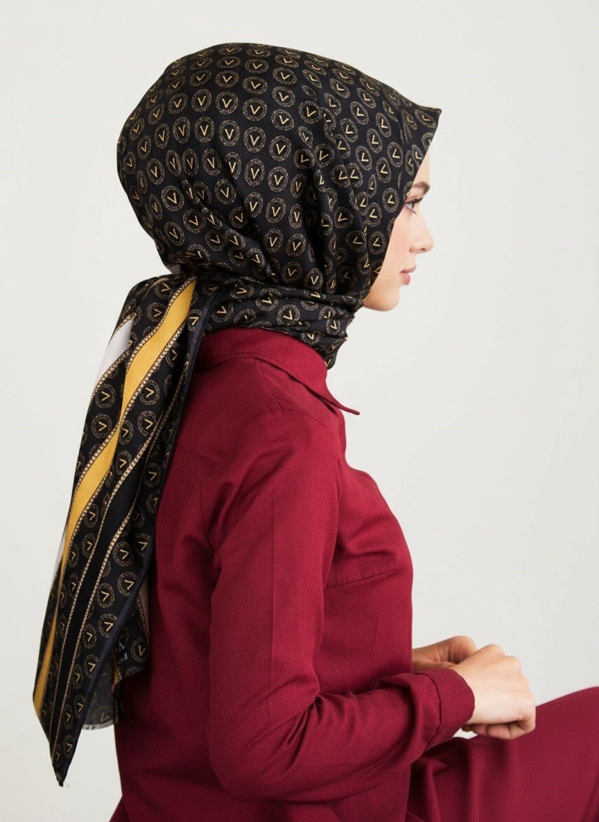 %100 Saf İpek Şal İnce Saten Vual Dokuma Monogram Desenli Siyah - Gold Renkli 90x210 Şal