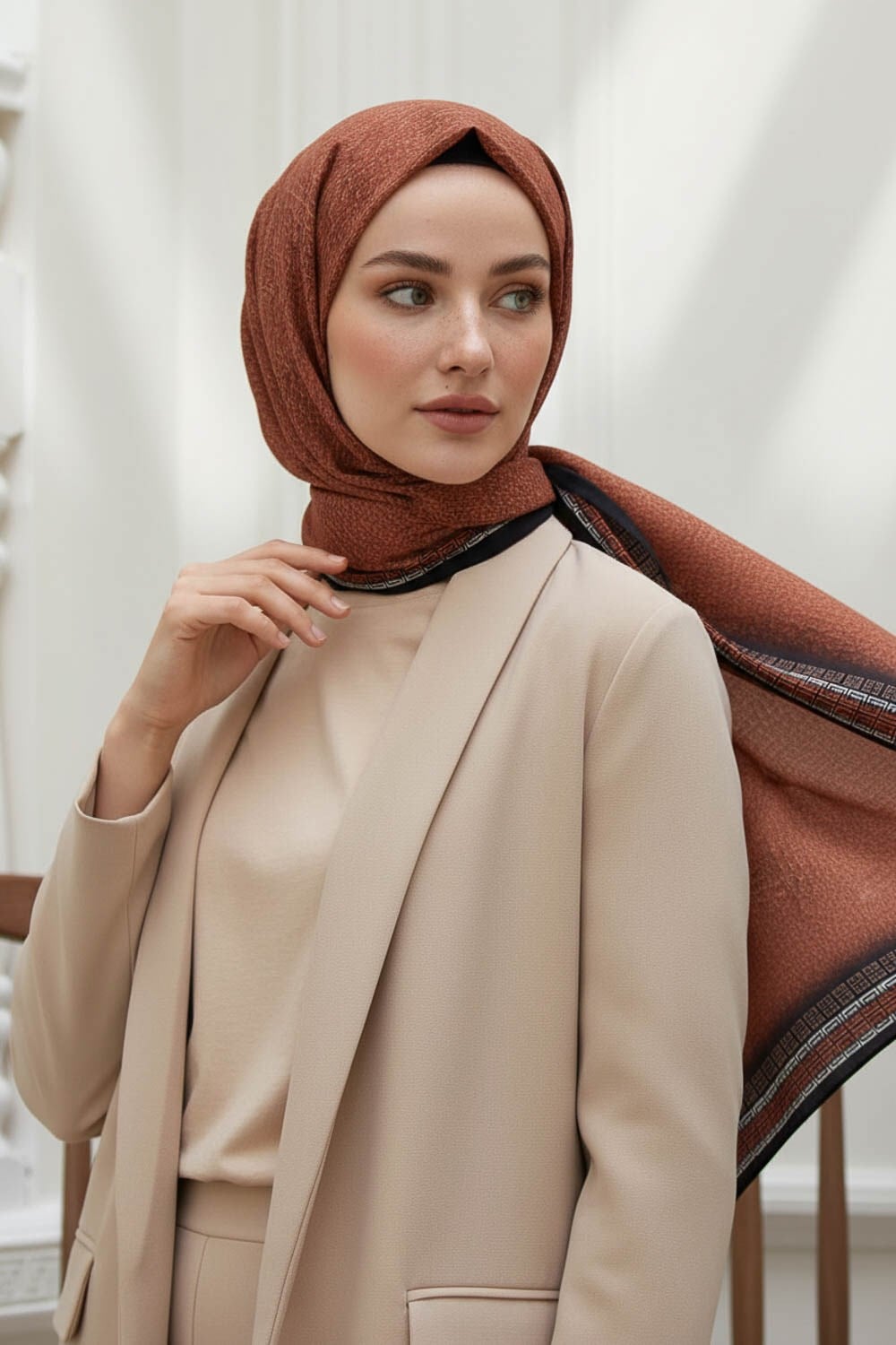 KREP DESENLİ TABA RENKLİ 75X195 KIRIŞMAZ ŞAL
