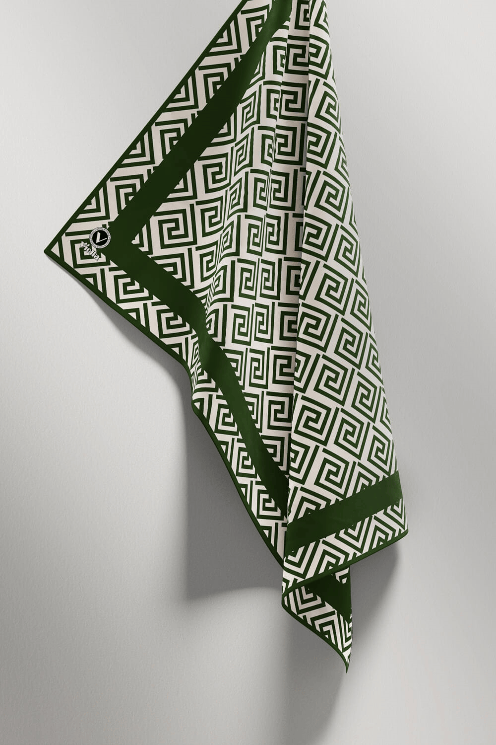 Twill Minimalist Desenli Zümrüt Yeşili Renkli 90x90 Eşarp (İpek İçermez) Kenar Dikiş Şekli El Dikişli