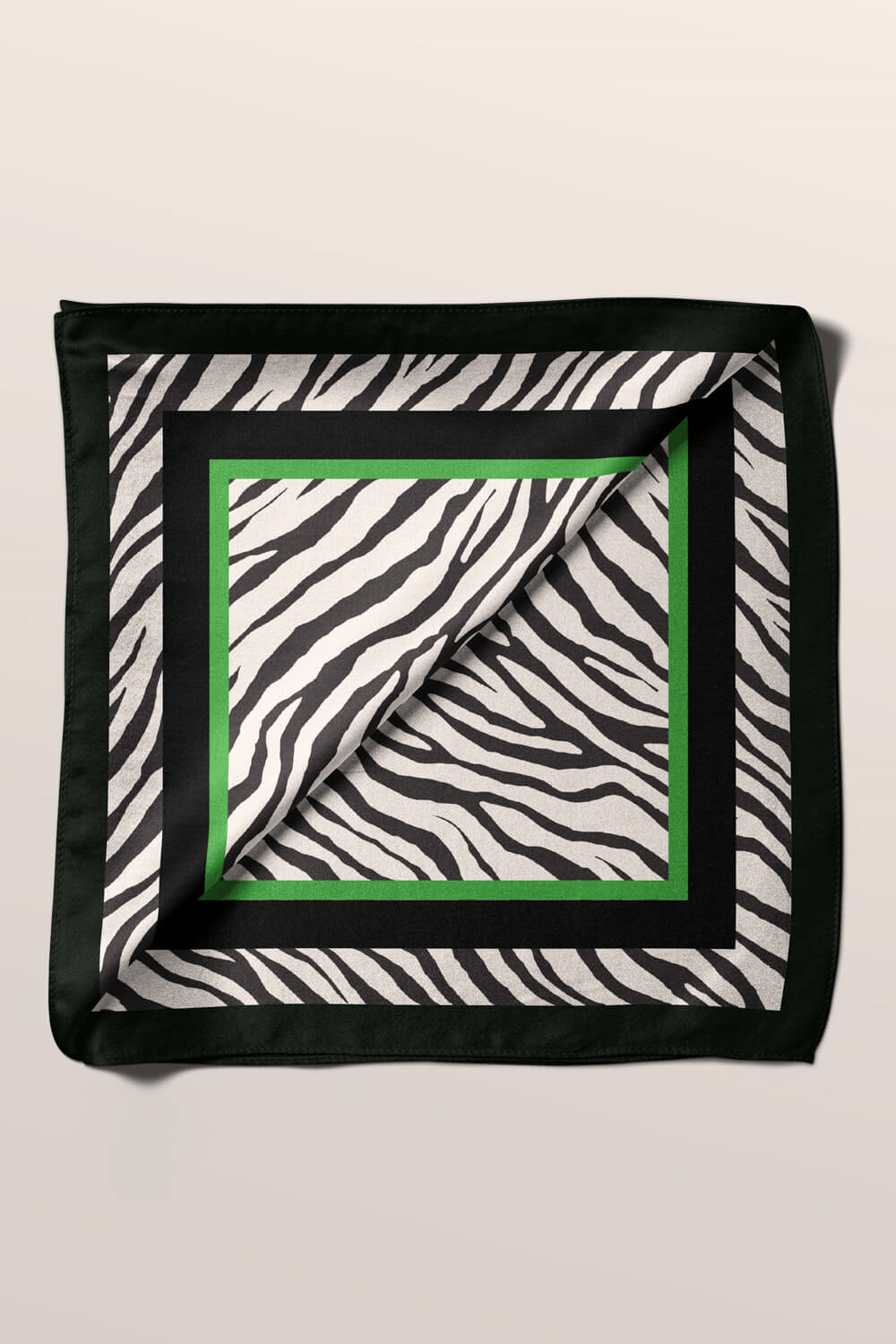 Kadın Siyah Beyaz Zebra Desenli 50x50 Bandana HYL DG01282-22