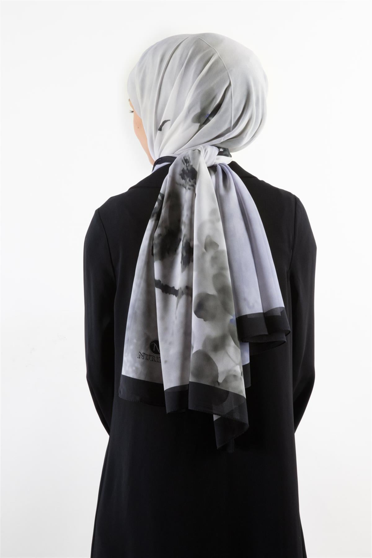 KREP ŞAL BATİK VE ÇİÇEK DESENLİ SİYAH - SAKS RENKLİ 70X190 KIRIŞMAZ ŞAL İTALYAN DİKİŞLİ