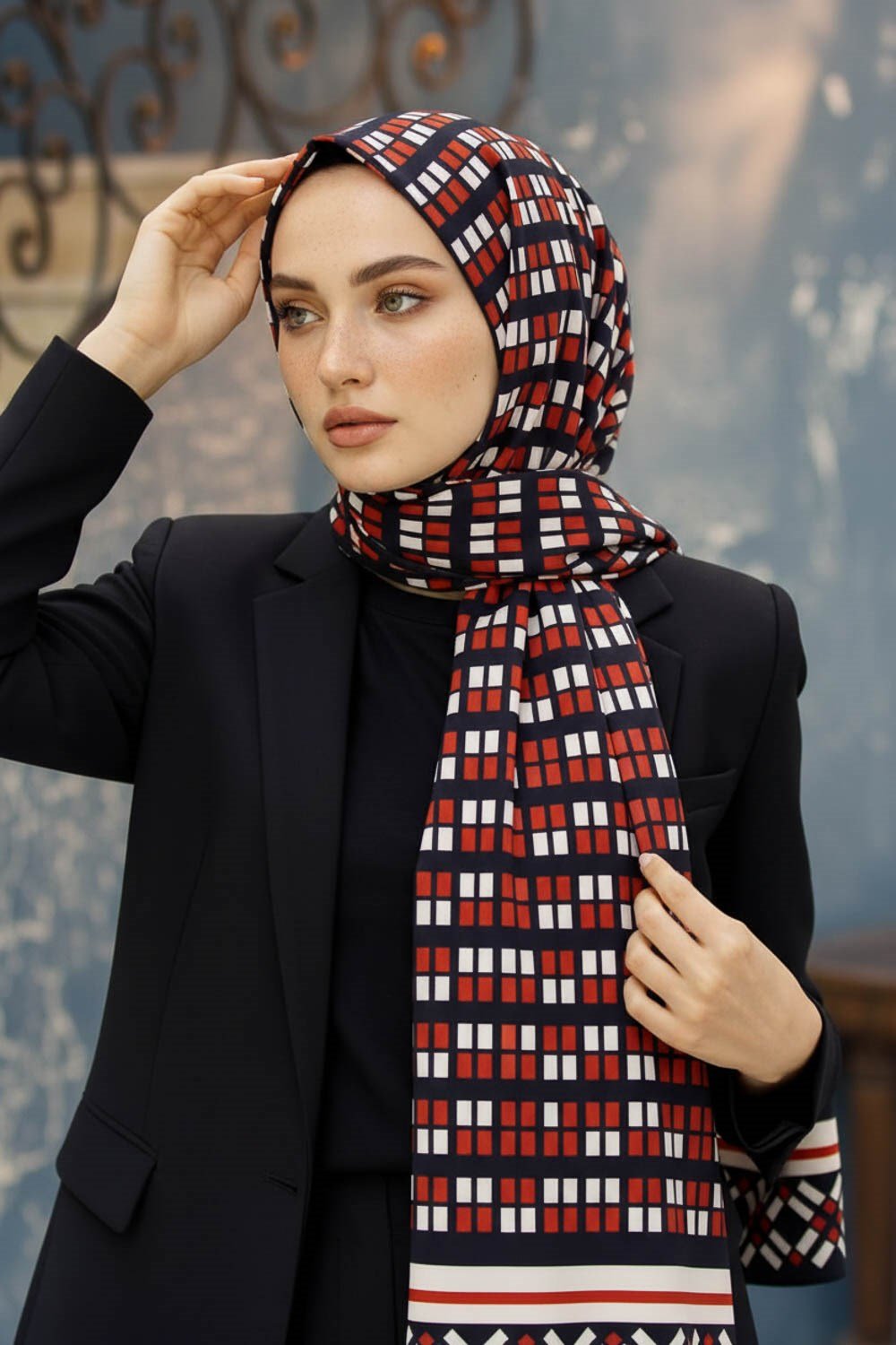 KREP KARE DESENLİ KIRMIZI RENKLİ 75X195 KIRIŞMAZ ŞAL