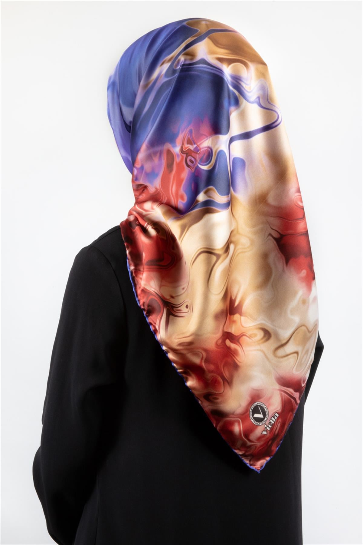 Rayon Batik Desenli Bordo Renkli 90x90 Dikim Şekli : El Dikişi Eşarp (İpek İçermez) Kenar Dikiş Şekli El Dikişli