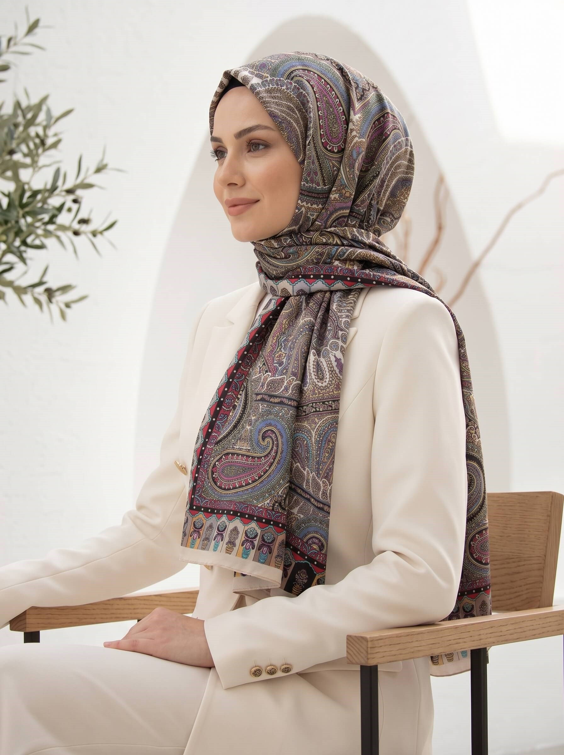 %100 Saf İpek Şal İnce Saten Vual Dokuma Etro Desenli Bej - Saks Renkli 90x210 Şal