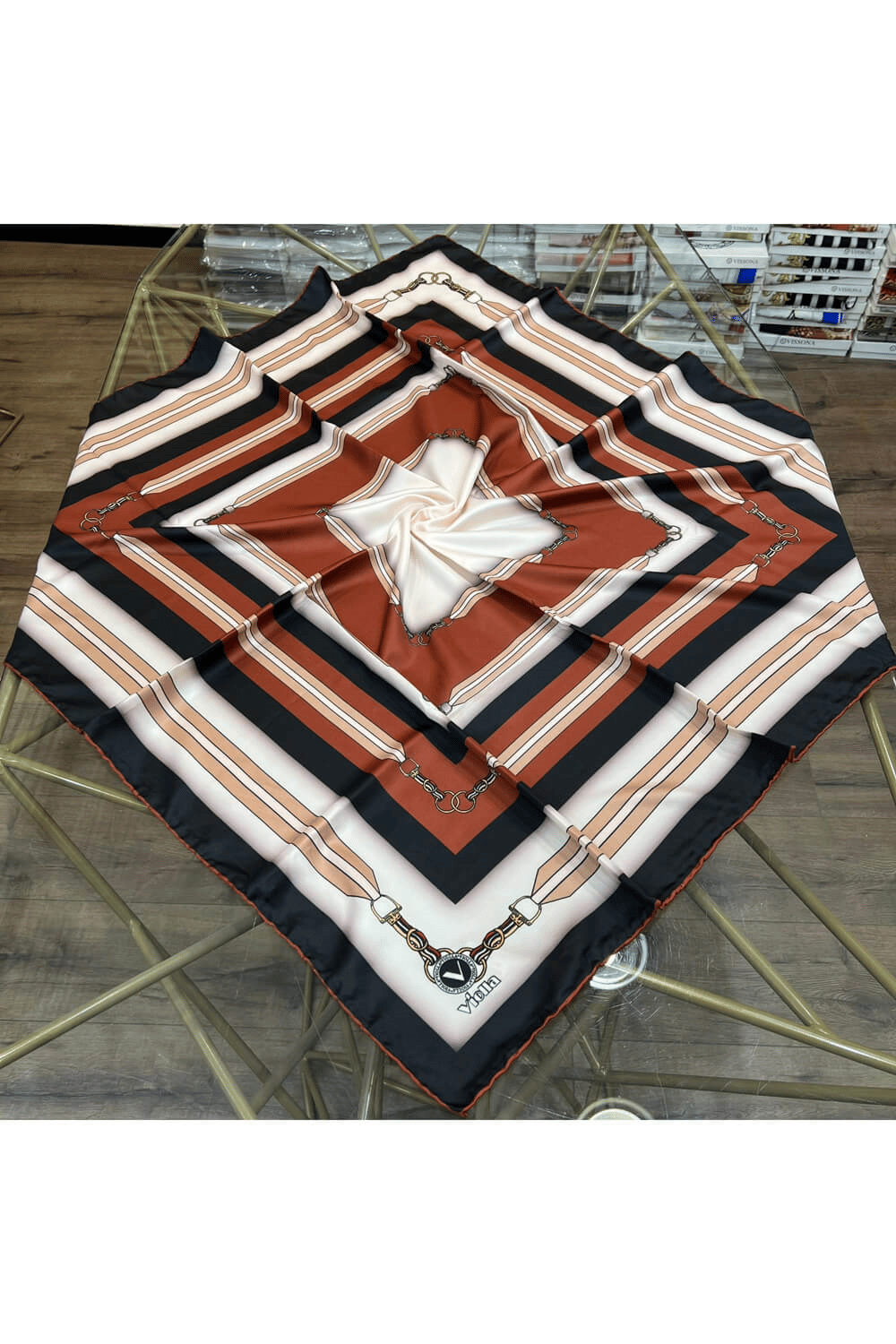 Twill Kemer Desenli Taba Renkli 90x90 Eşarp (İpek İçermez) Dikim Şekli : El Dikişi