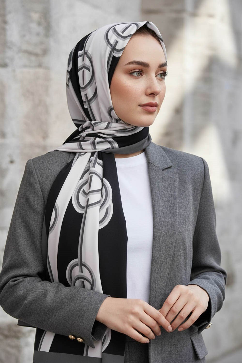 KREP ÇİZGİLİ DESENLİ GRİ RENKLİ 75X195 KIRIŞMAZ ŞAL
