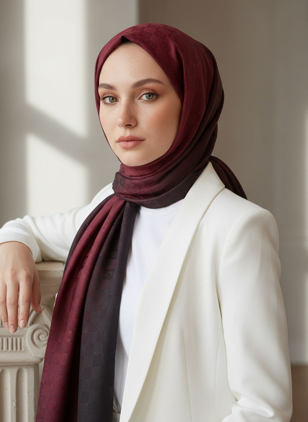 Vissona %57 İPEK %43 PAMUK Degrade Desenli Bordo - Siyah Renkli Şal -  70x190 Dikiş Tipi İtalyan Dikişli