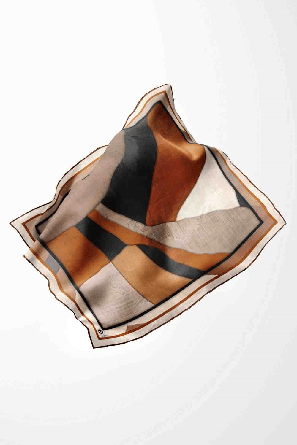 Twill Geometrik Desenli Taba Renkli 90x90 Eşarp (İpek İçermez) Kenar Dikiş Şekli El Dikişli