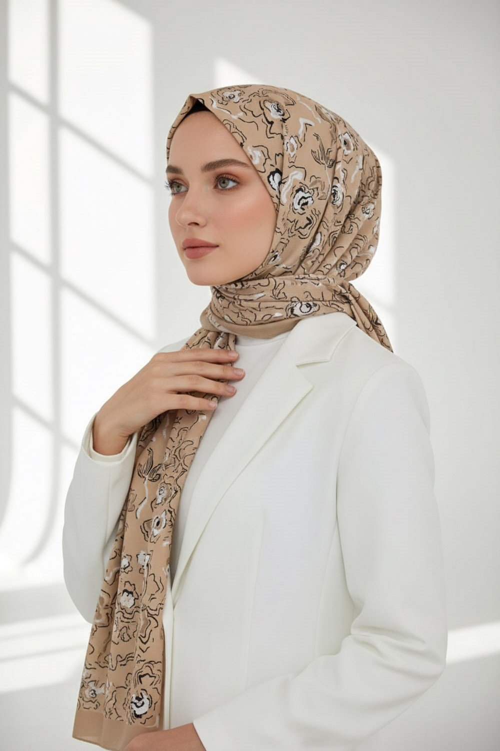 KREP ÇİÇEKLİ BEJ - KREM RENKLİ 75X195 KIRIŞMAZ ŞAL