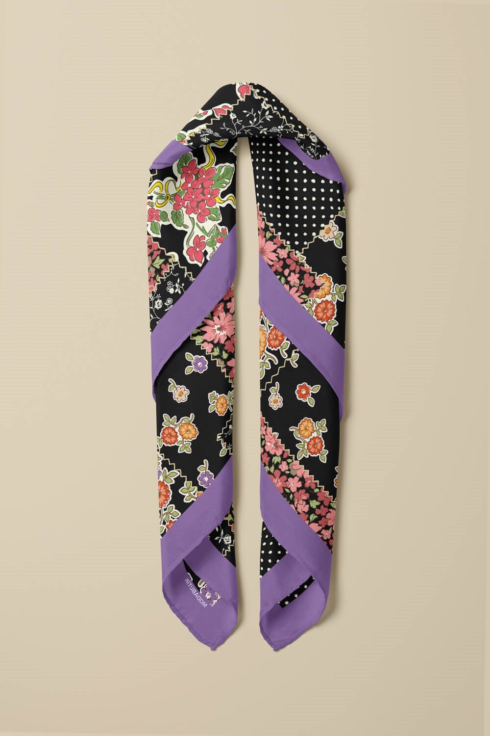 Violla A47 Kadın Patchwork Desenli Bandana 50x50 DG0114-22