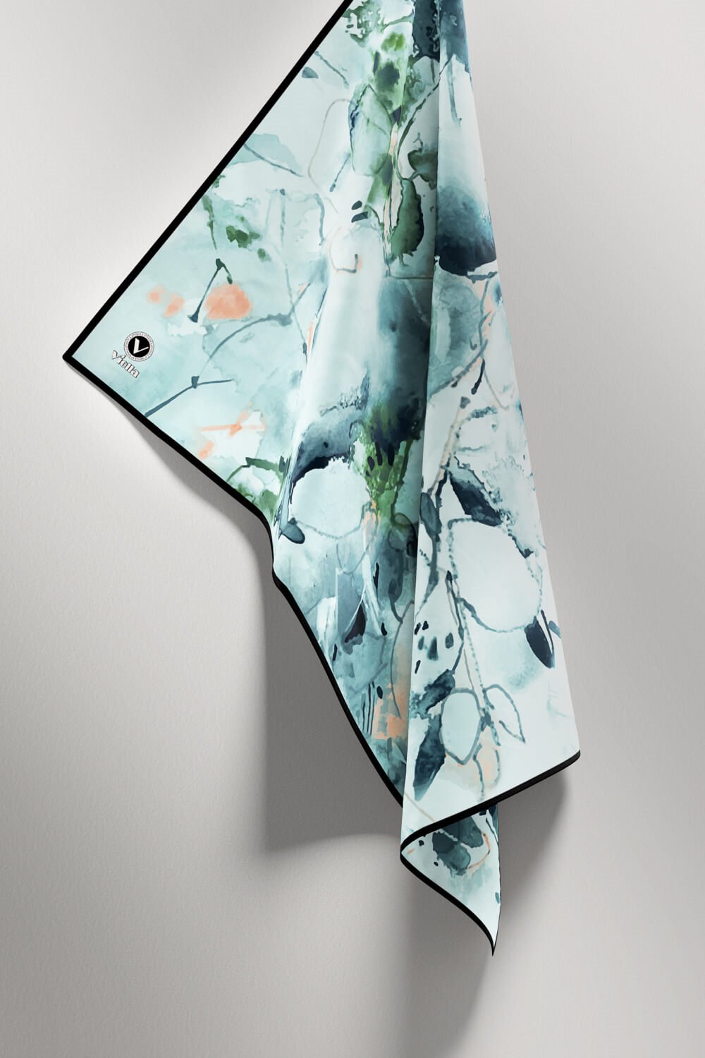 Twill Batik Çiçek Desenli Buz Mavisi Renkli 90x90 Eşarp (İpek İçermez) Kenar Dikiş Şekli El Dikişli