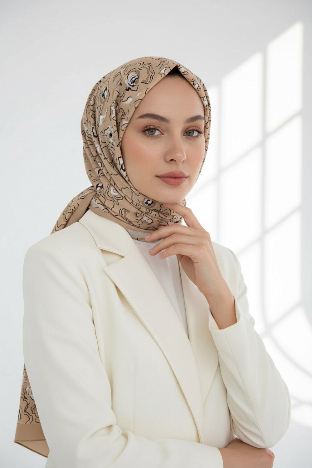 KREP ÇİÇEKLİ BEJ - KREM RENKLİ 75X195 KIRIŞMAZ ŞAL
