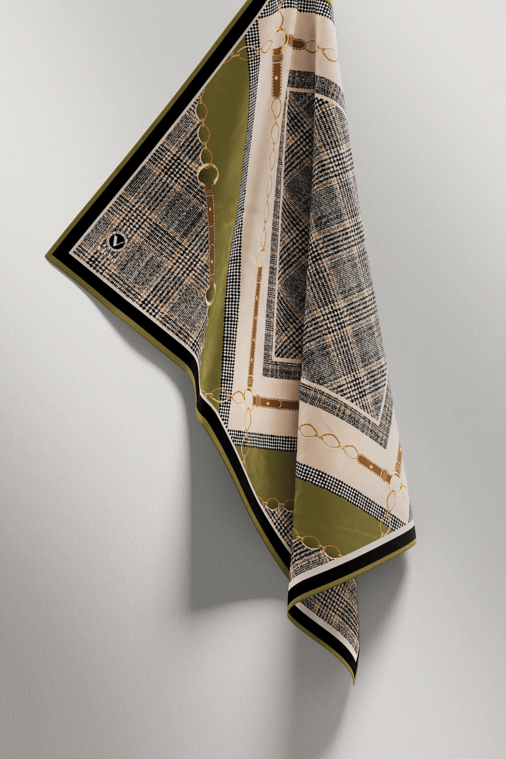 Twill Kemer ve Zincir Detaylı Ekose Desenli Haki Renkli 90x90 Eşarp (İpek İçermez) Kenar Dikiş Şekli El Dikişli