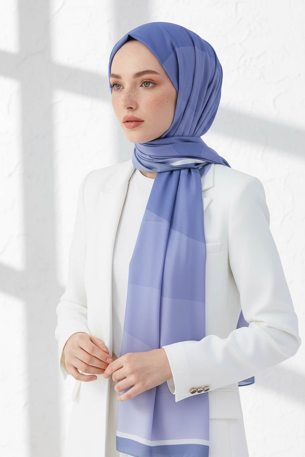 KREP GEOMETRİ DESENLİ BEBE MAVİSİ RENKLİ 75X195 KIRIŞMAZ ŞAL