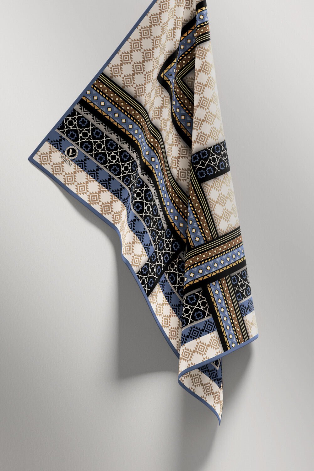 Twill Etnik Desenli Bebe Mavisi Renkli 90x90 Eşarp (İpek İçermez) Kenar Dikiş Şekli El Dikişli
