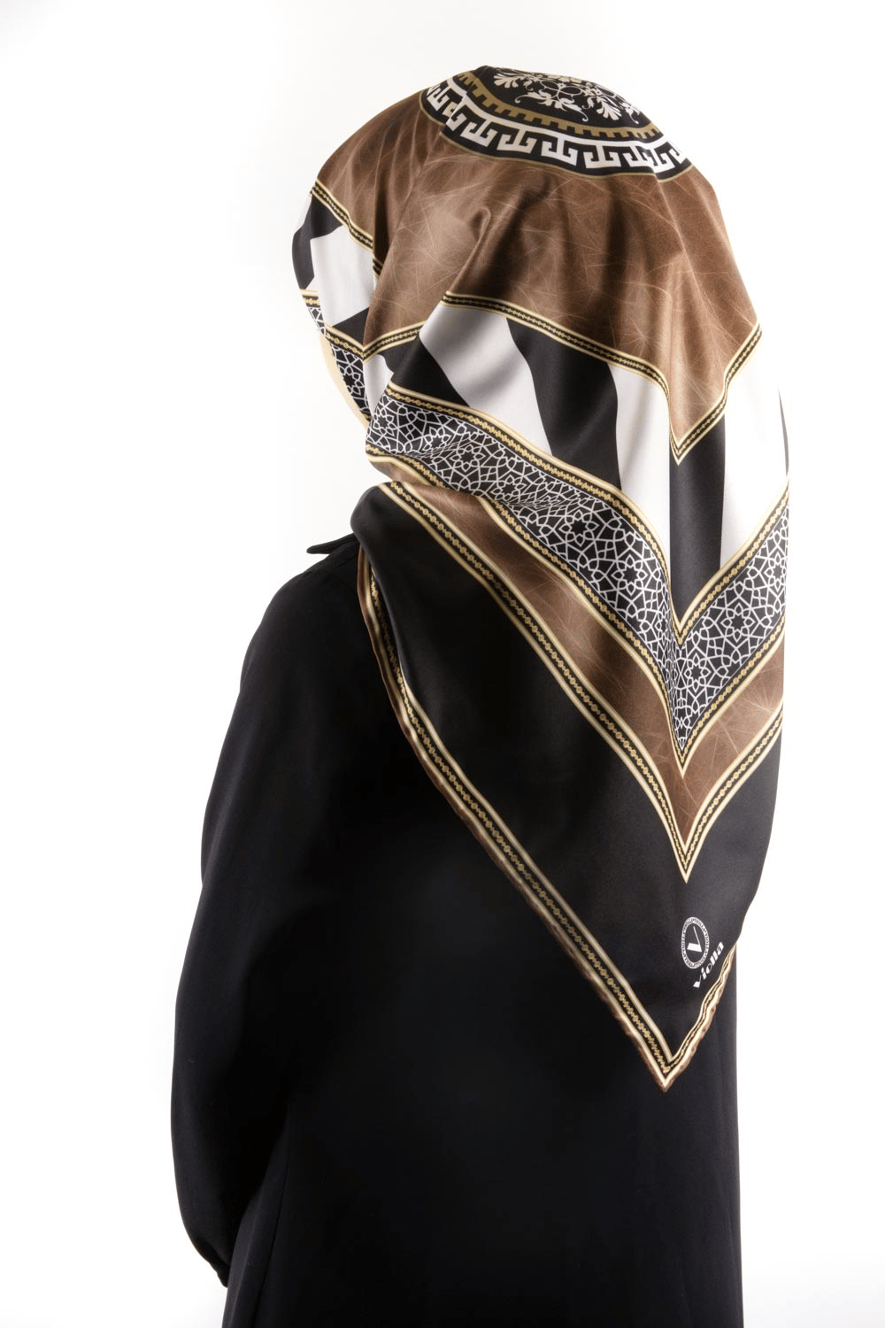 Twill Geometrik Desenli Bakır Renkli 90x90 Eşarp (İpek İçermez) Kenar Dikiş Şekli El Dikişli