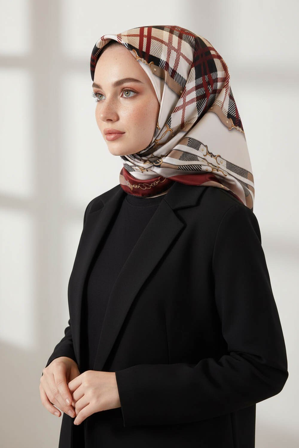 Twill Ekoseli Ve Zincir Desenli Bordo Renkli 90x90 Eşarp (İpek İçermez) Dikim Şekli : El Dikişi