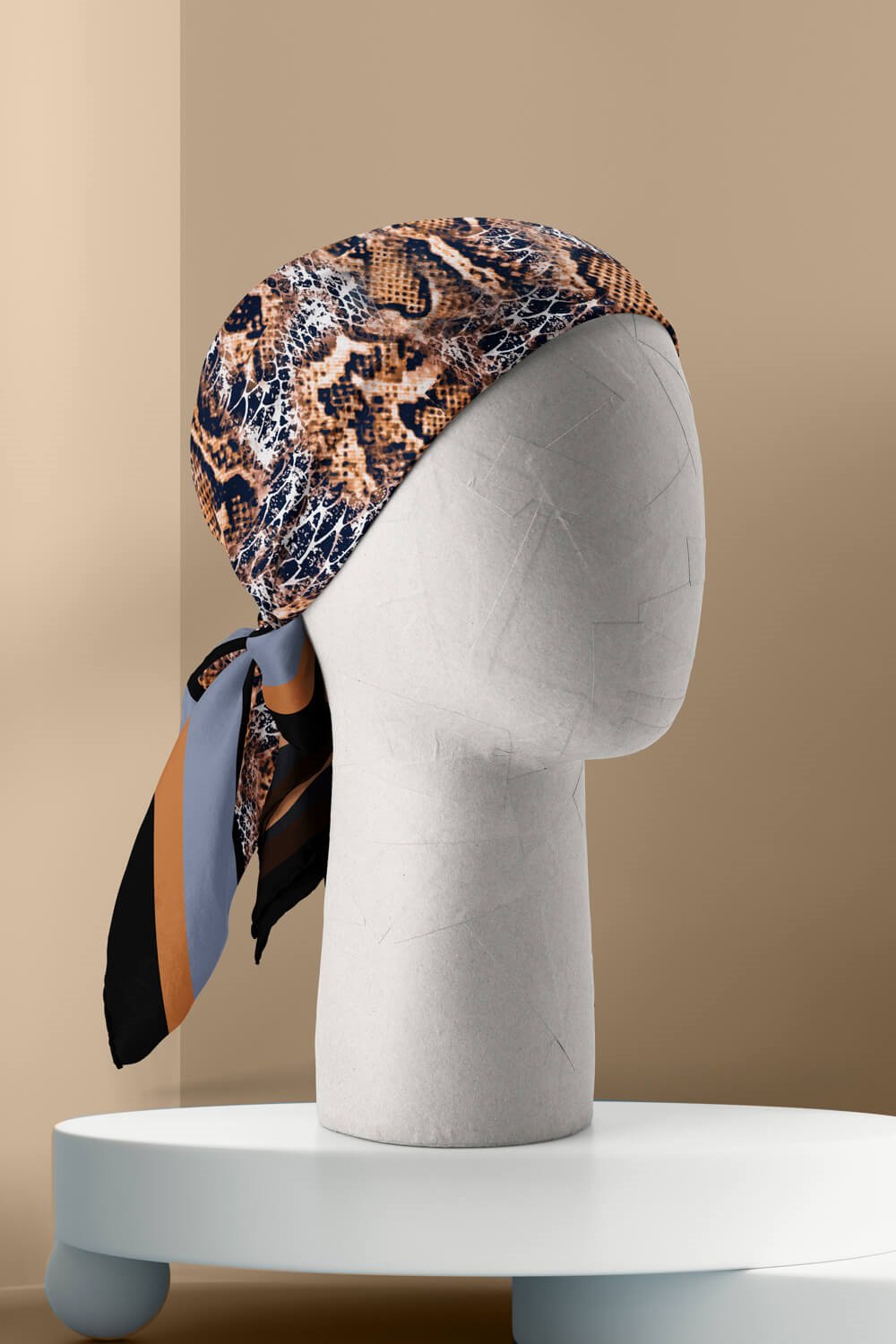 Y35 KADIN DESENLİ BANDANA DG-611