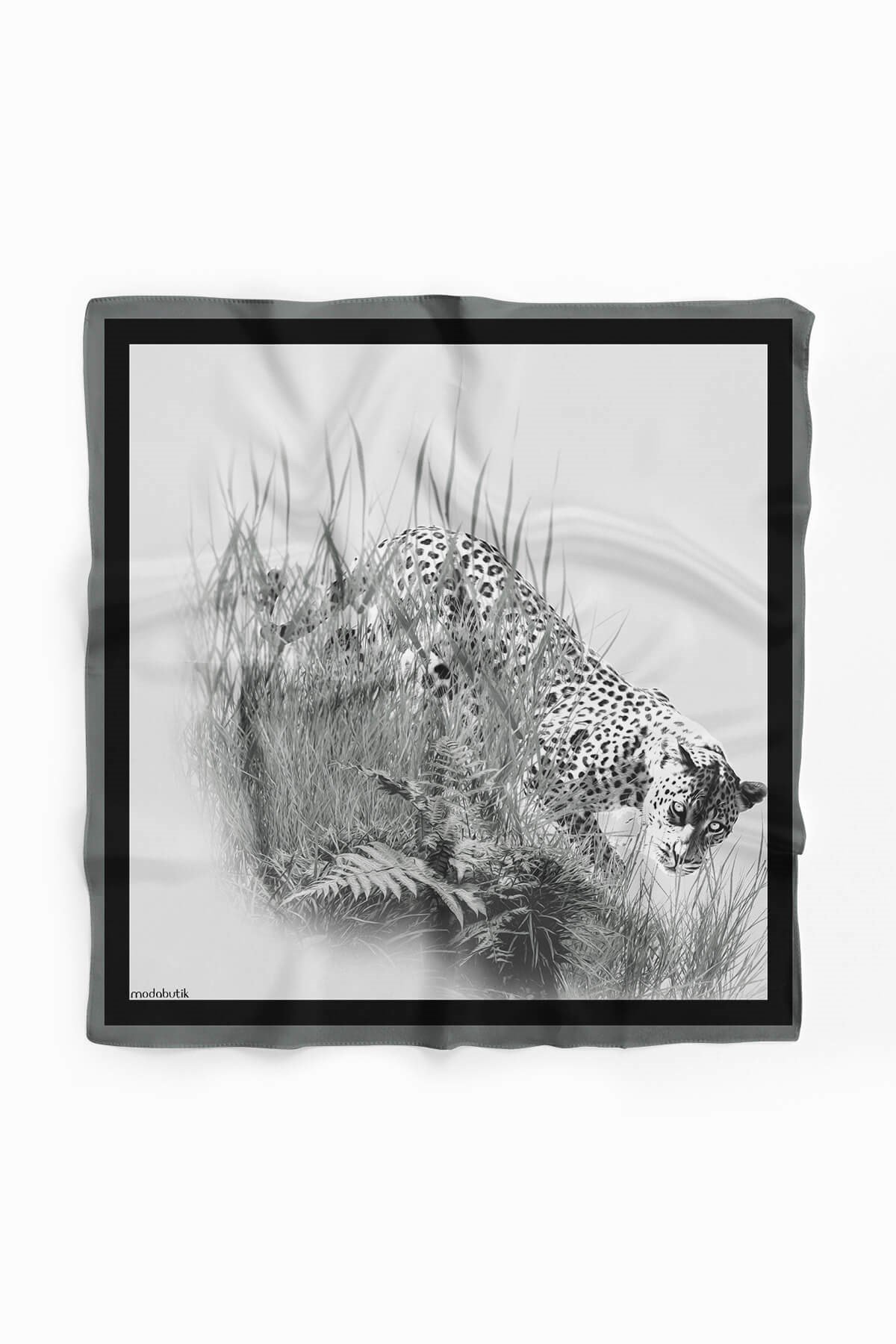 Violla D57 Kadın Yeşil Gri Kaplan Desenli 50x50 Bandana HYL DG01330-22