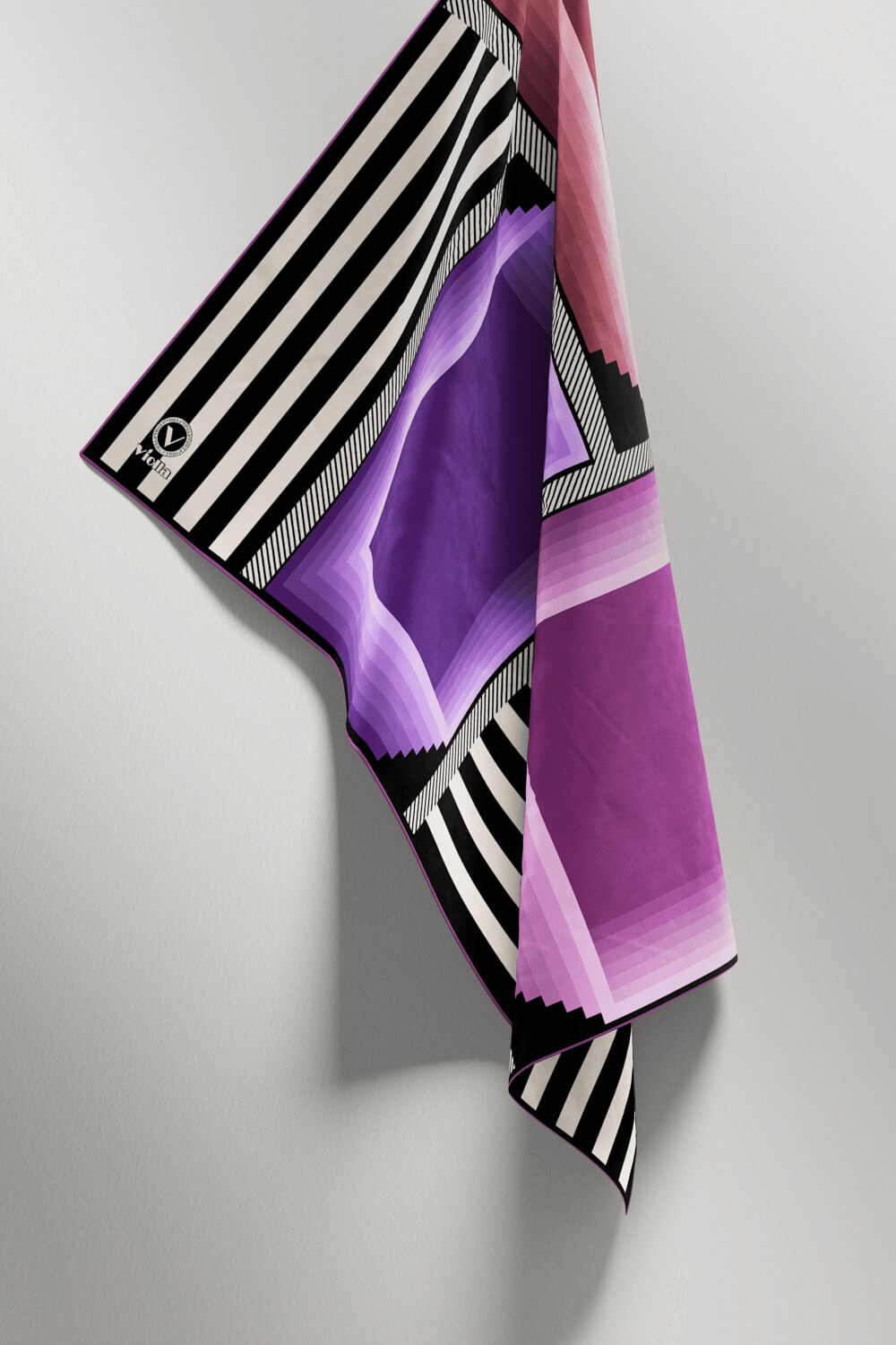Twill Geometrik Desenli Lila Renkli 90x90 Eşarp (İpek İçermez) Kenar Dikiş Şekli El Dikişli