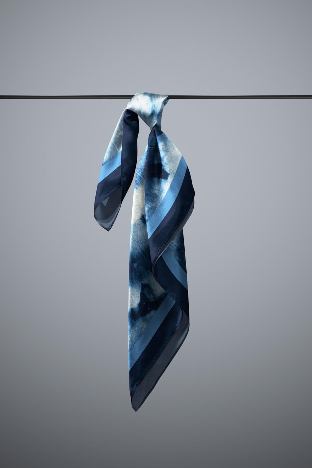 G49 Modabutik Desenli Saten Bandana