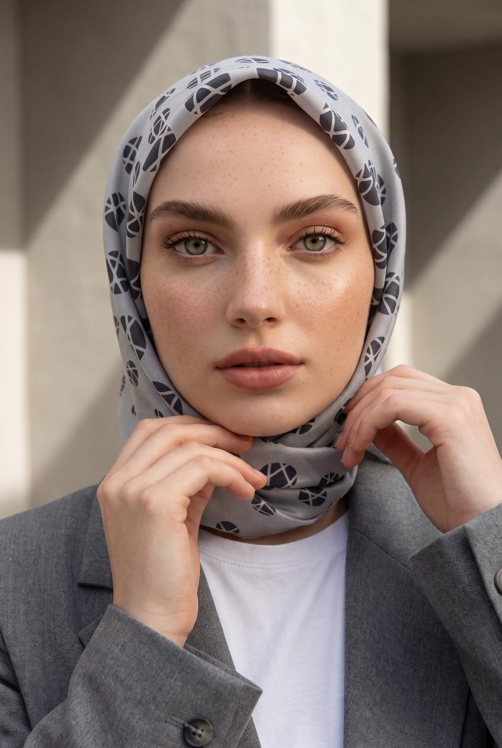 %100 Twill İpek Eşarp 90x90 Çizgili Desenli El Dikişli Kadın Eşarp