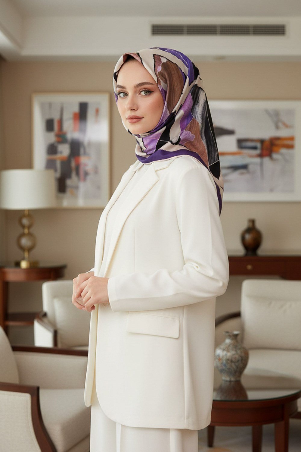 %100 Twill İpek Geometrik Desenli Mor - Pembe Renkli 90x90 Eşarp Dikim Şekli : El Dikişi