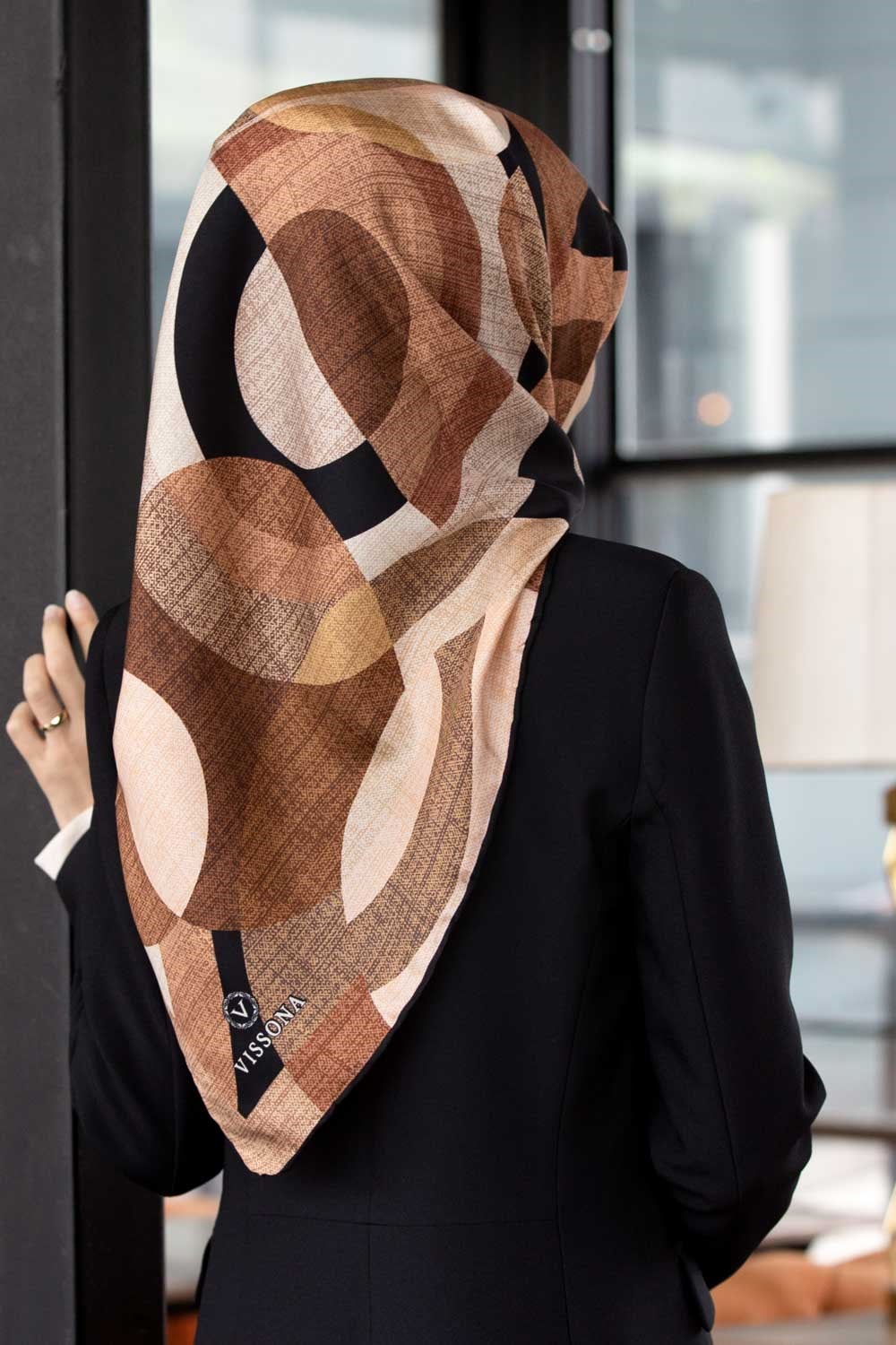 %100 Twill İpek Daire Desenli Vizon Renkli 90x90 Eşarp Eşarp Kenar Dikiş Şekli El Dikişli