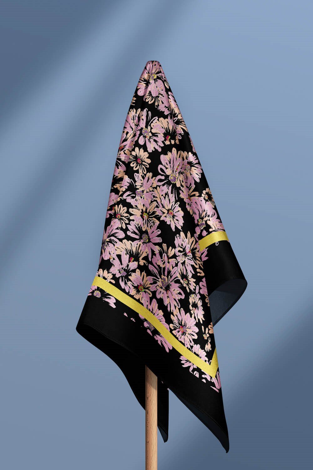 Violla D12 Kadın Pembe Çiçek Desenli 50x50 Bandana