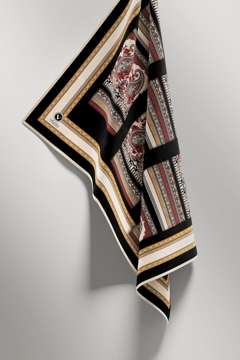 Twill Şal Desenli Siyah Renkli 90x90 Eşarp (İpek İçermez) Kenar Dikiş Şekli El Dikişli