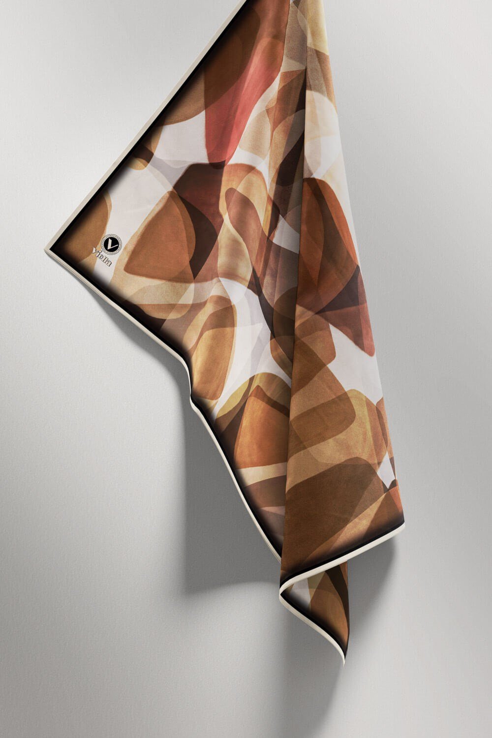 Twill Geometrik Batik Desenli Bej Renkli 90x90 Eşarp (İpek İçermez) Kenar Dikiş Şekli El Dikişli