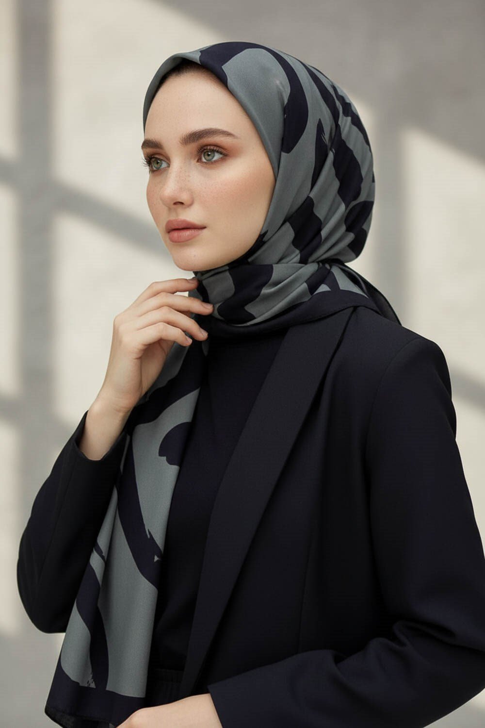KREP FIRÇA DARBESİ DESENLİ GRİ RENKLİ 75X195 KIRIŞMAZ ŞAL