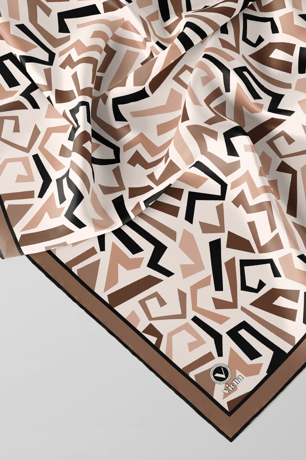Twill Geometrik Desenli Bej Renkli 90x90 Eşarp (İpek İçermez) Kenar Dikiş Şekli El Dikişli