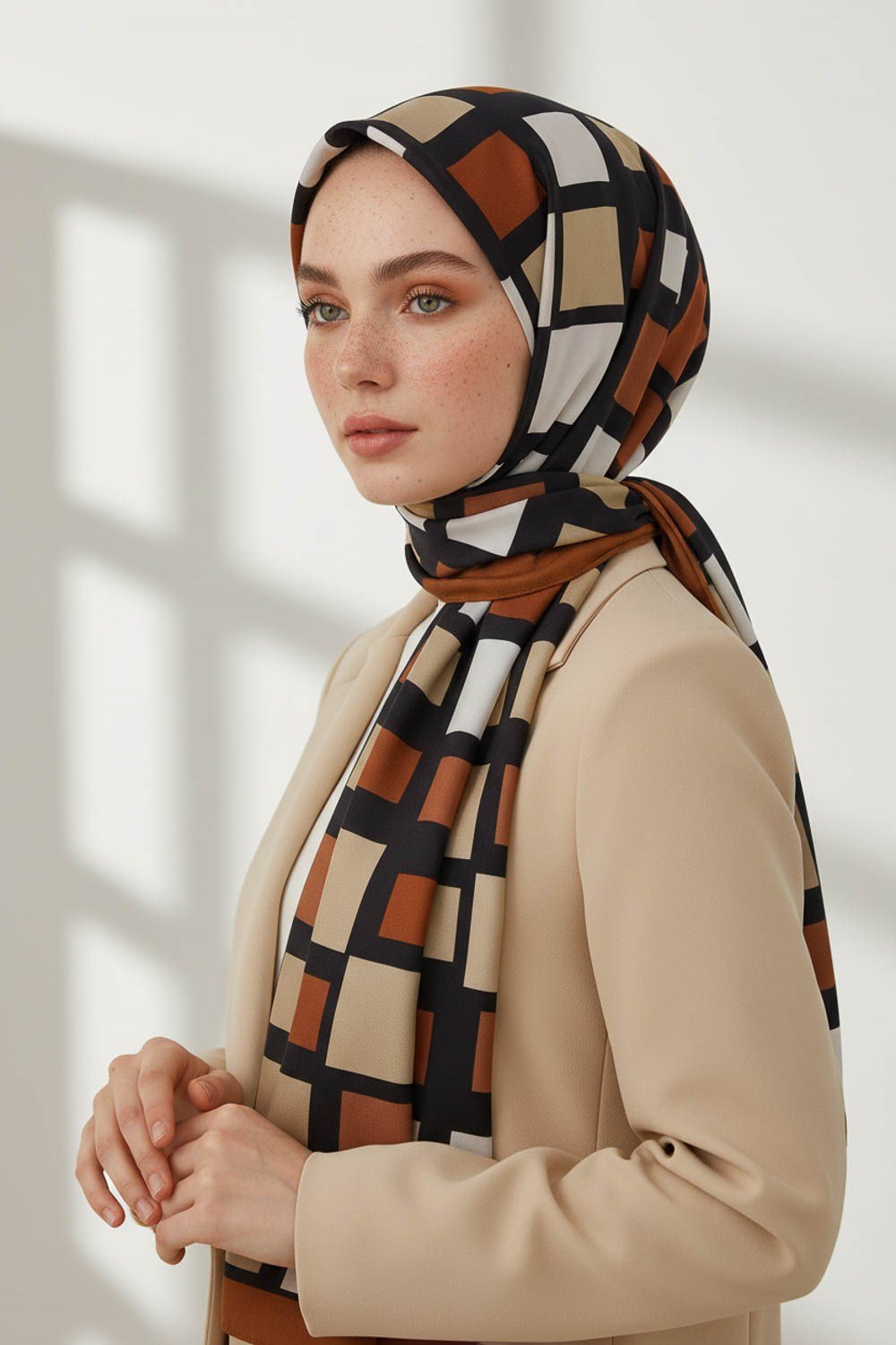 KREP KARE DESENLİ TABA RENKLİ 75X195 KIRIŞMAZ ŞAL