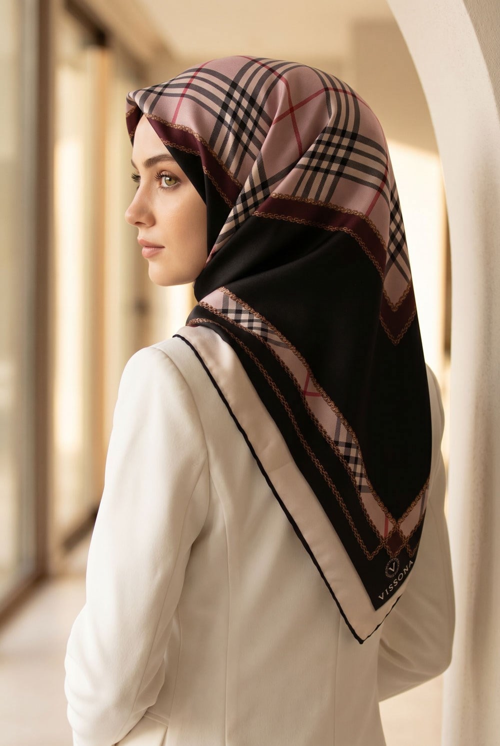 %100 Twill İpek Ekose Desenli Pudra - Şarabi Renkli 90x90 Eşarp Dikim Şekli : El Dikişi