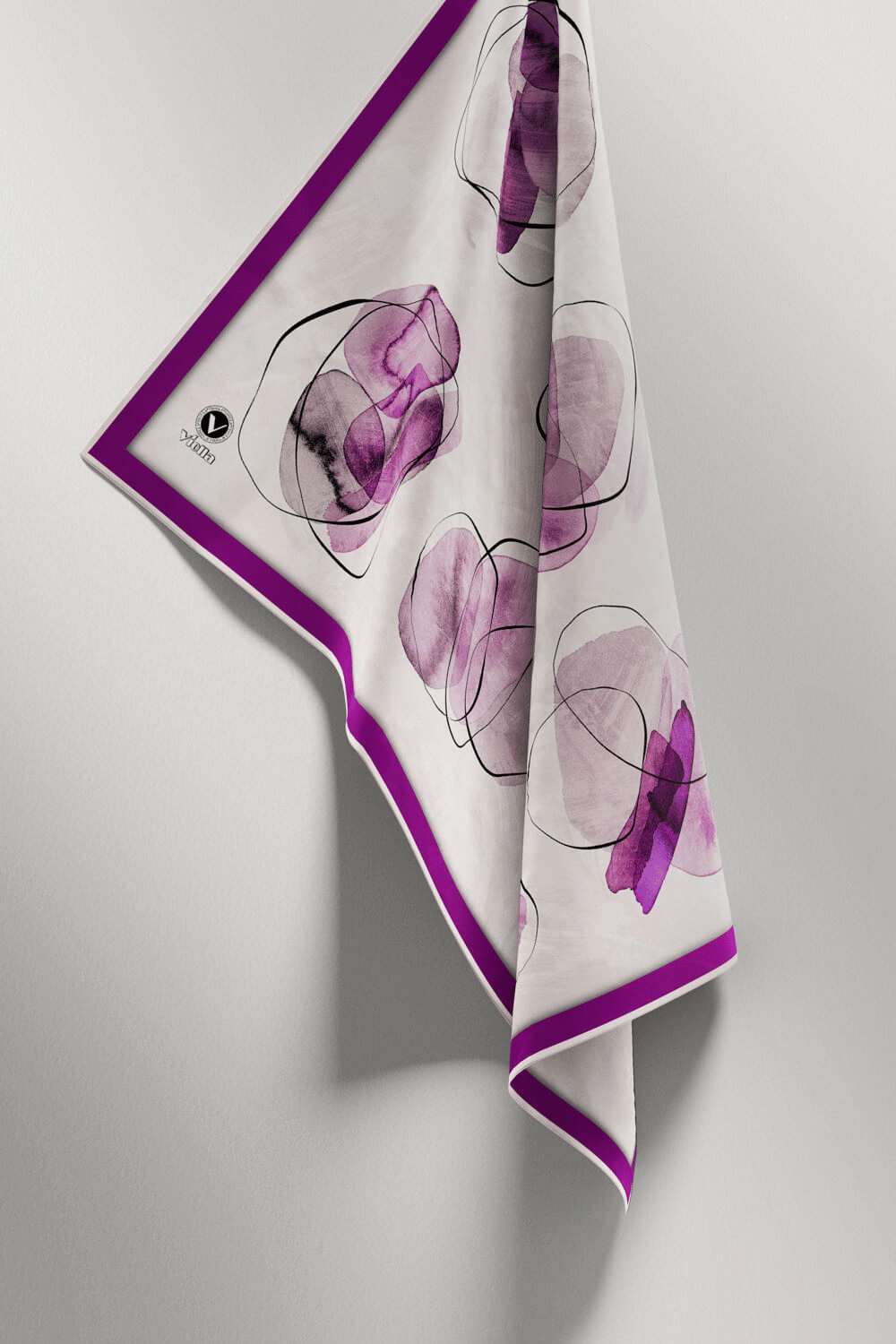 Twill Sulu Boya Geometrik Desenli Mürdüm Renkli 90x90 Eşarp (İpek İçermez) Kenar Dikiş Şekli El Dikişli
