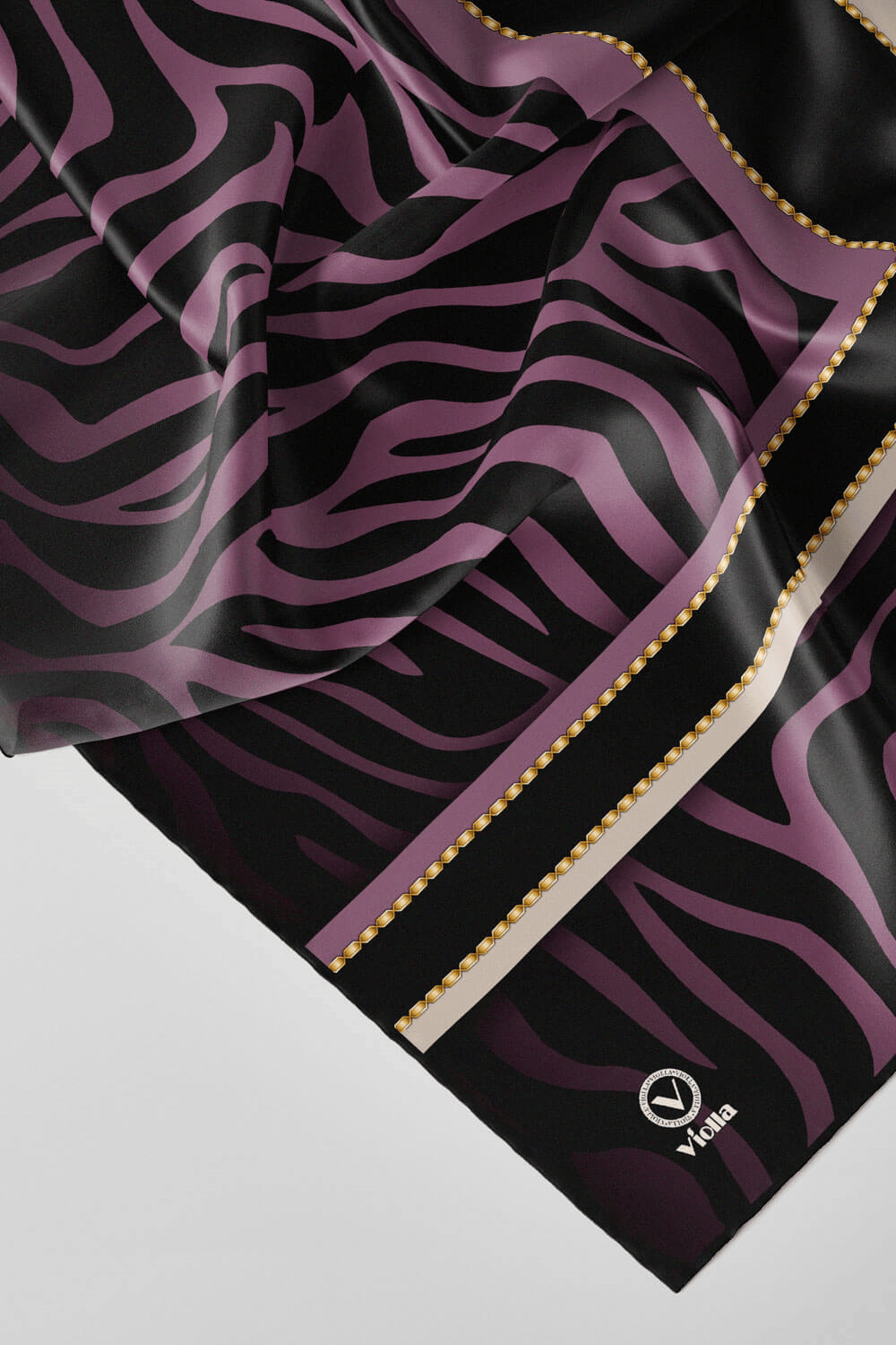 Twill Zebra Desenli Siyah - Lila Renkli 90x90 Eşarp (İpek İçermez) Dikim Şekli : El Dikişi