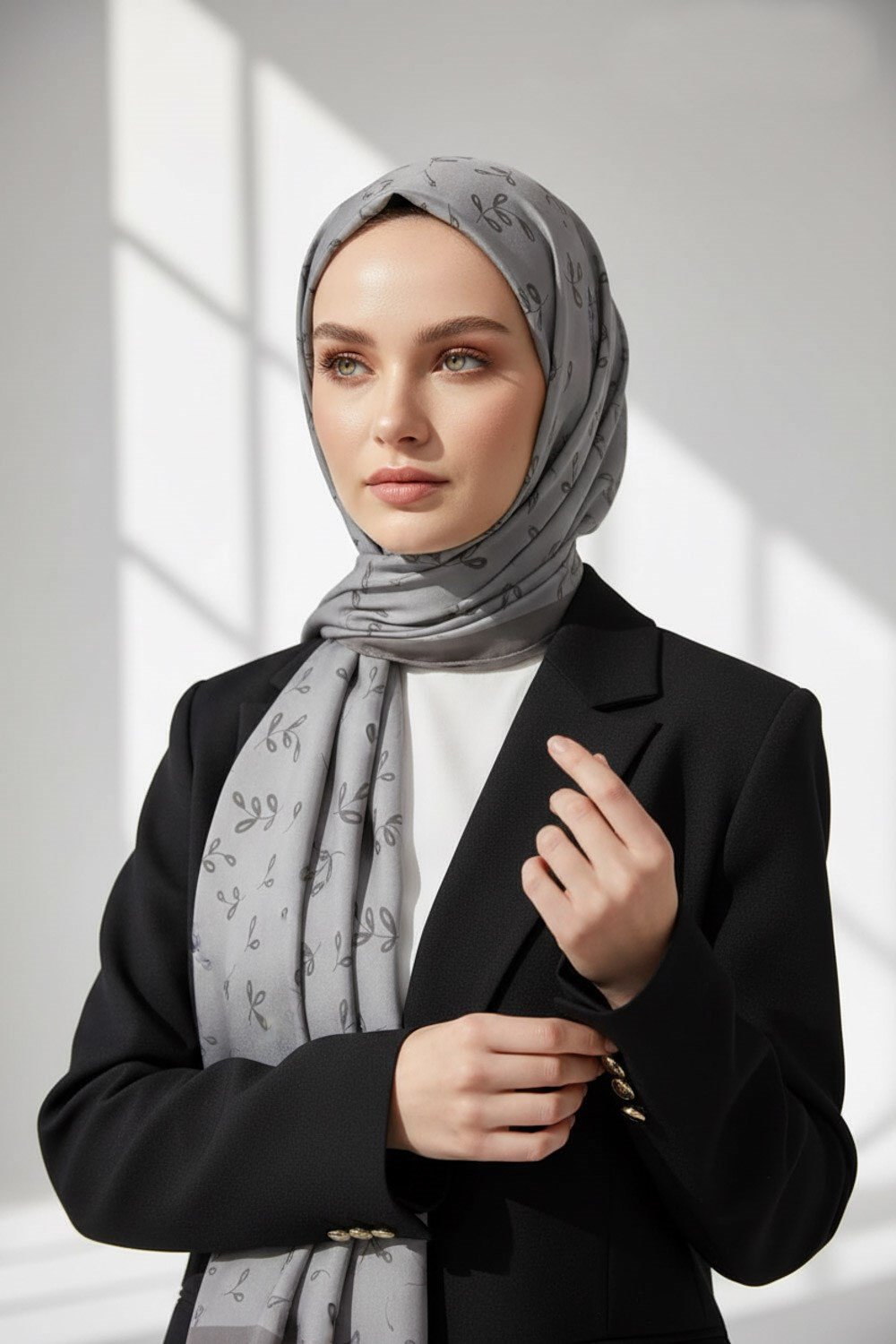 KREP YAPRAK DESENLİ GÜMÜŞ RENKLİ 75X195 KIRIŞMAZ ŞAL