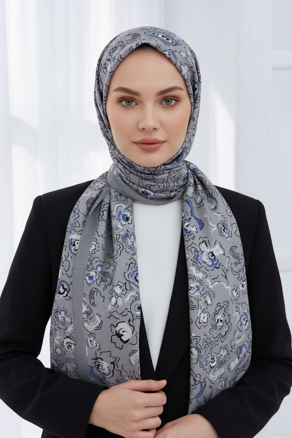 KREP ÇİÇEKLİ KREM - İNDİGO RENKLİ 75X195 KIRIŞMAZ ŞAL