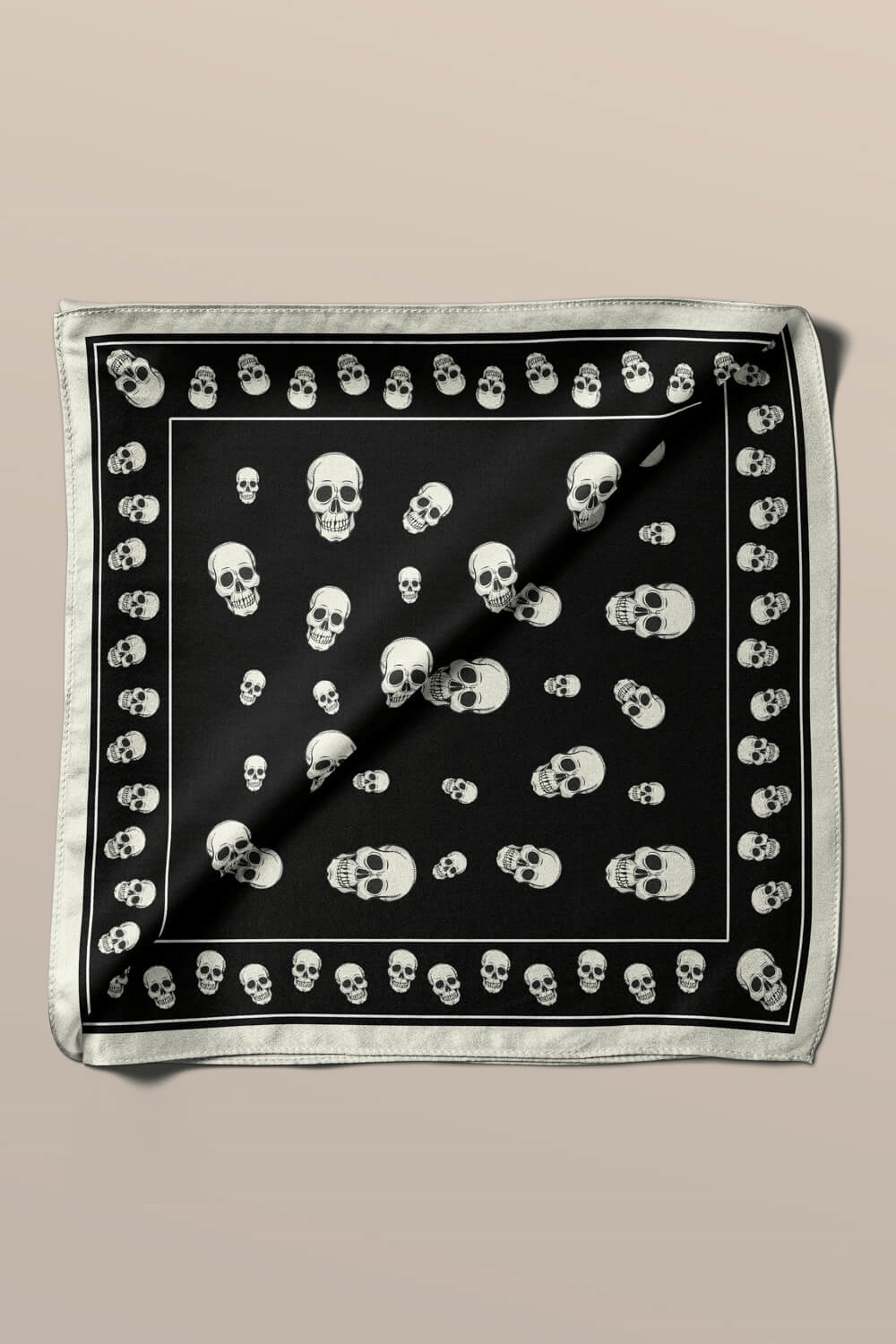 A104 Modabutik Kurukafa Desenli Bandana