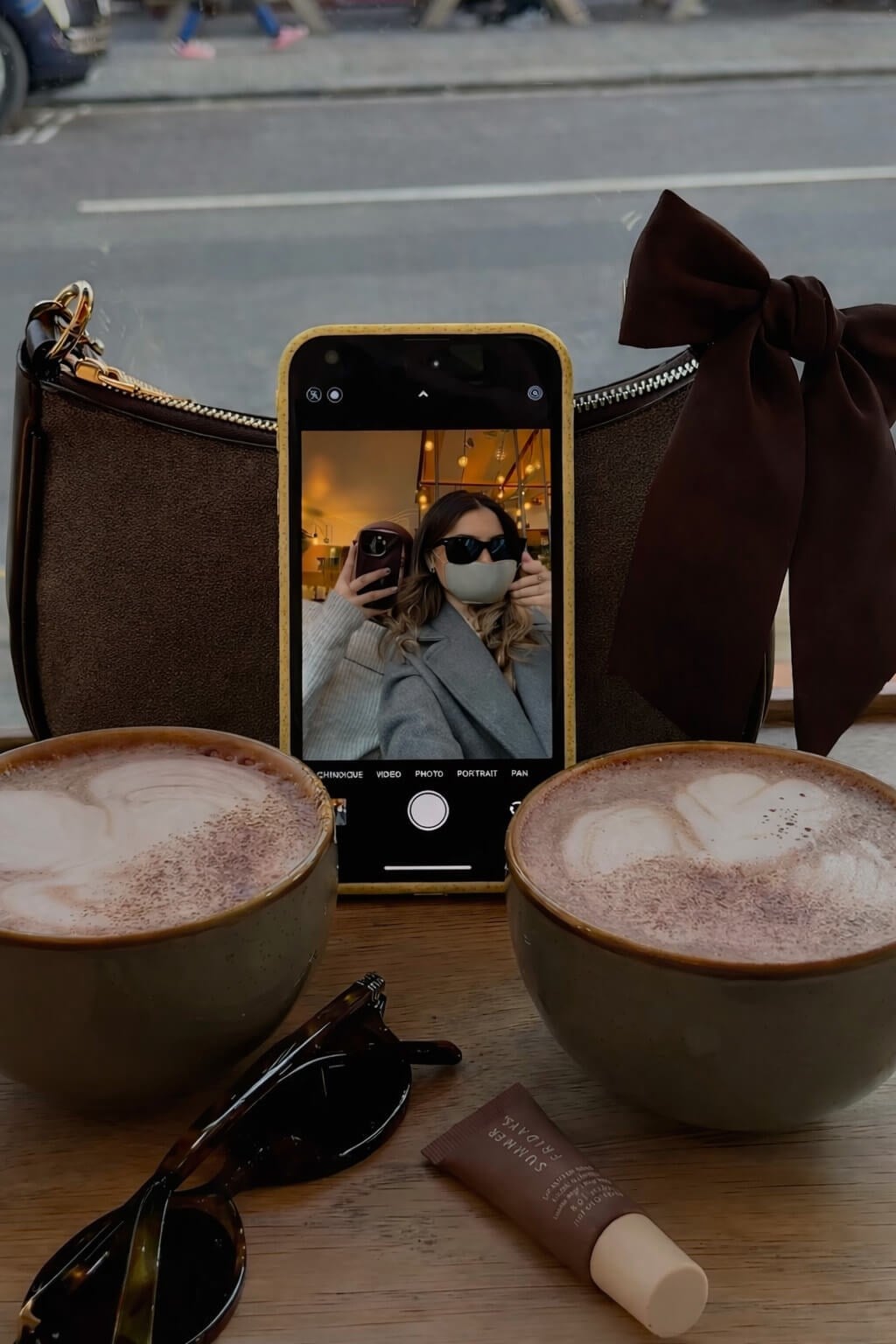 iPhone 16 Pro Kılıf – Darbeye Dayanıklı Yumuşak Silikon Telefon Kılıfı