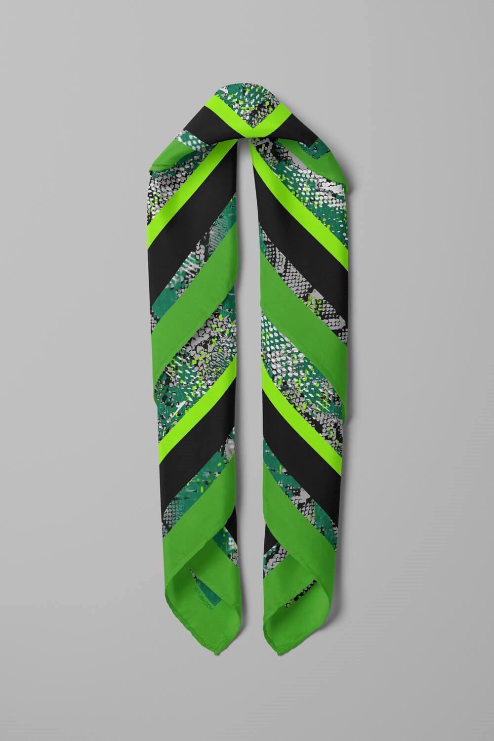 Violla Z58 Kadın Eskitme Desenli 50x50 Bandana HYL DG01341-22