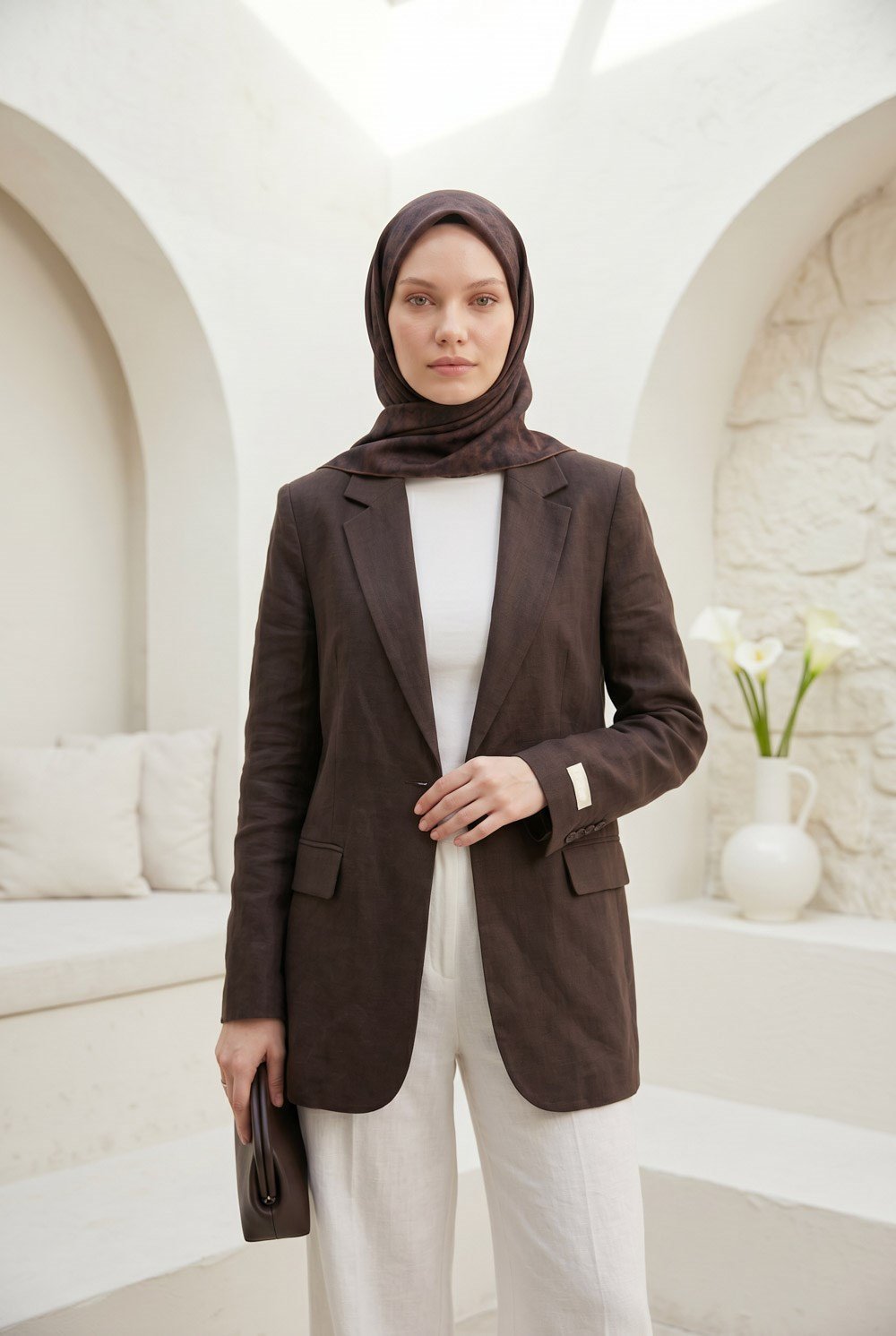 %100 Twill İpek Doku Desenli Kahverengi Renkli 90x90 Eşarp Dikim Şekli : El Dikişi