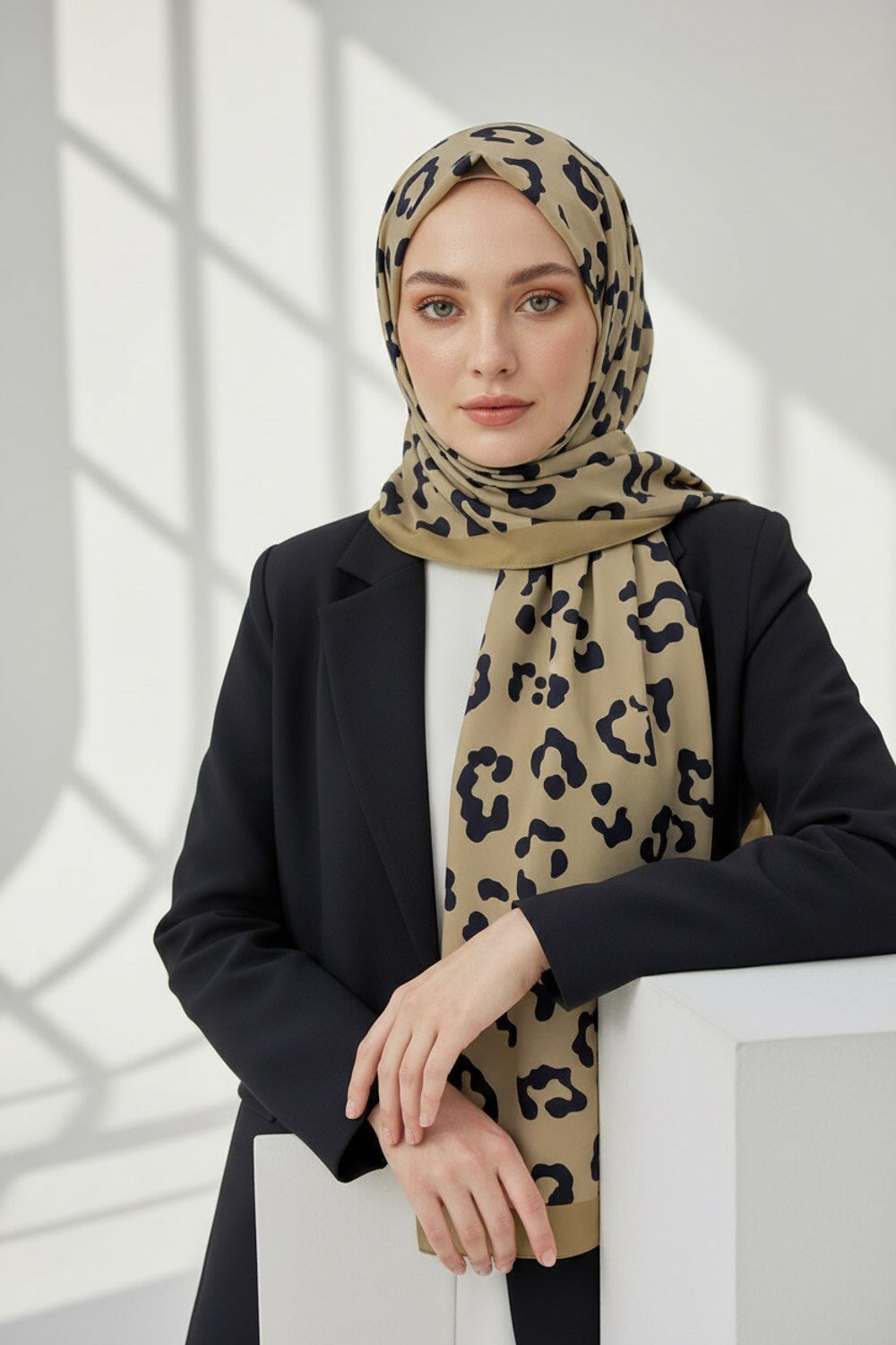 KREP LEOPAR DESENLİ HARDAL RENKLİ 75X195 KIRIŞMAZ ŞAL