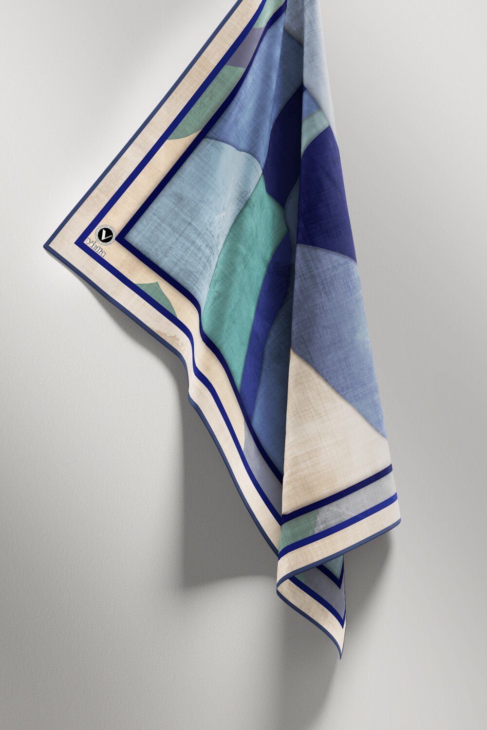 Twill Geometrik Desenli İndigo Renkli 90x90 Eşarp (İpek İçermez) Kenar Dikiş Şekli El Dikişli